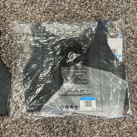 Nike Women’s Sports Bra - Picture 4 of 4